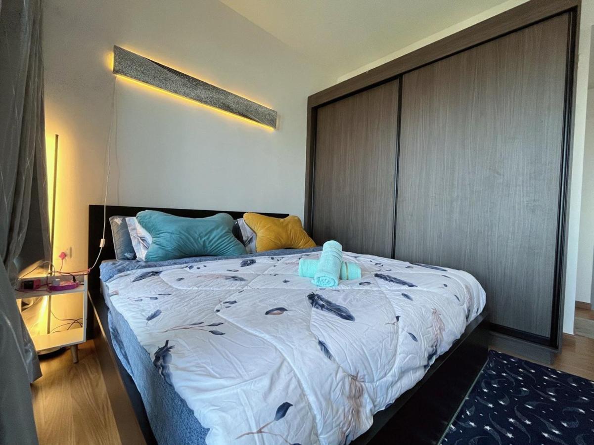 Beacon Executive Suite By Fantabulous Guest House George Town Buitenkant foto